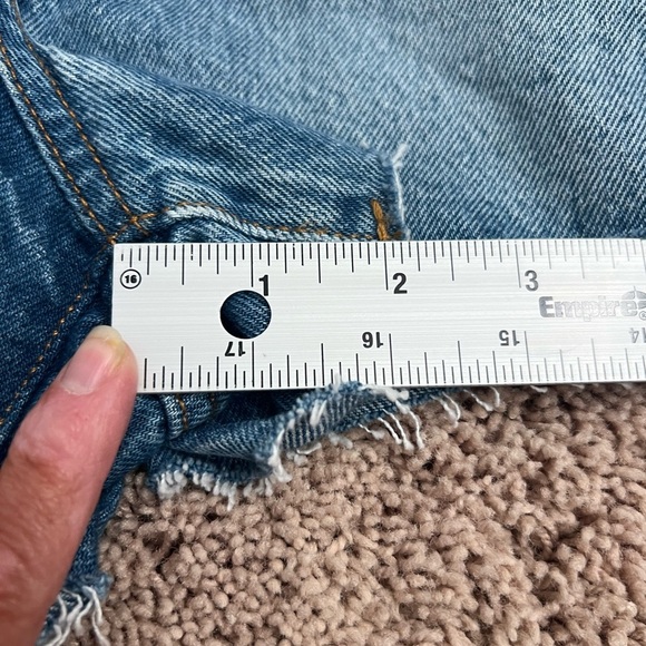 NWT new 29 fits 28 Anthropologie pilcro high rise frayed denim jean shorts blue - Picture 16 of 17